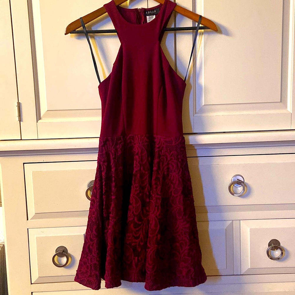 B. Darlin Burgundy Dress, Junior’s Size 1/2